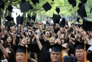 教育部:80%的中国留学生在海外毕业后回国