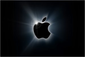 据报道，苹果正在研发翻盖式可折叠iPhone，可能会在2022年或2023年推出