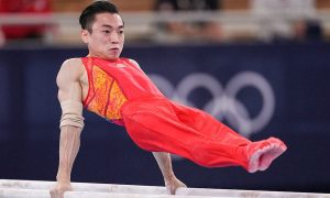中国第31金！四川健儿邹敬园夺体操男子双杠冠军
