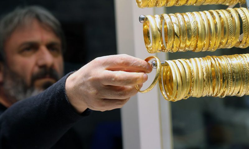 中英双语新闻：俄乌冲突导致土耳其黄金价格飙升
