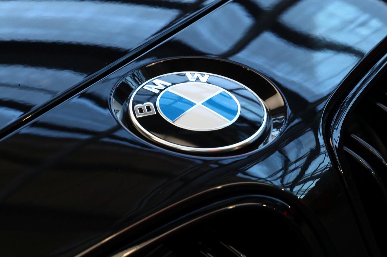 BMW 发布全新7系纯电动车型i7