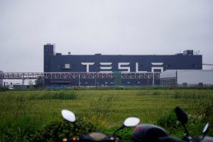 特斯拉上海工厂日产2600辆计划推迟一周