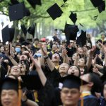 教育部:80%的中国留学生在海外毕业后回国
