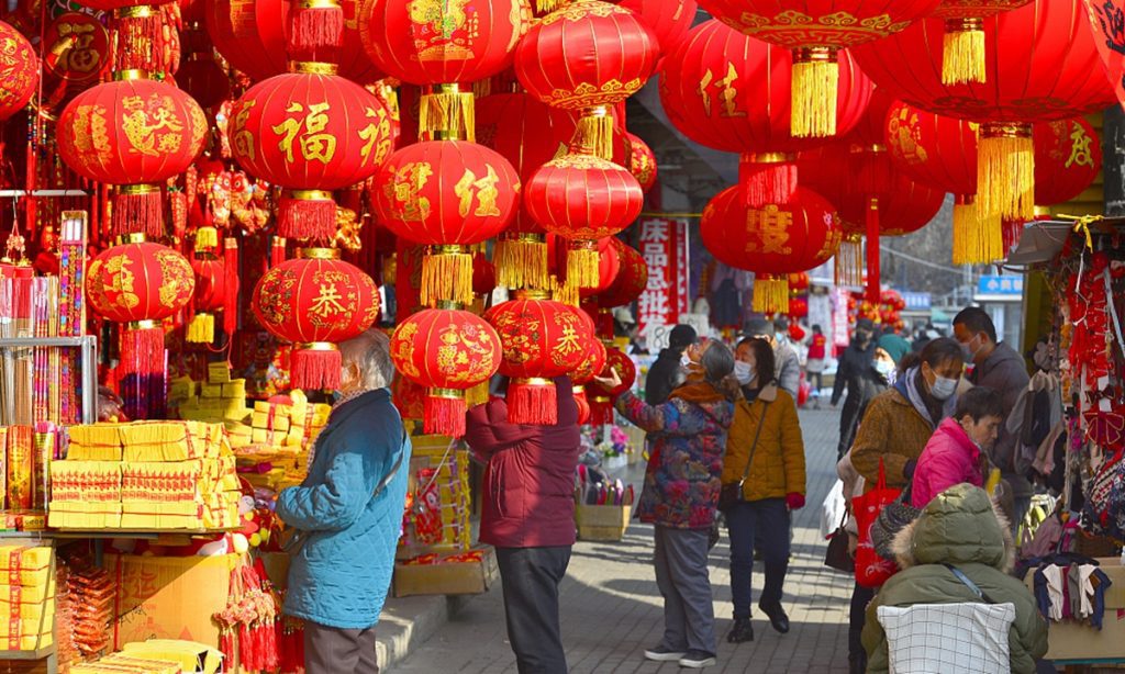 “西方媒体希望我们整天哭吗？”武汉居民反驳BBC视频的偏见