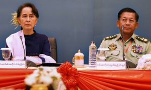 缅甸抗议者无视军政府