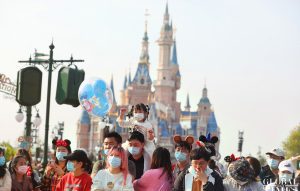 上海迪士尼五周年庆典开启 全新“奇梦之光幻影秀”首演
