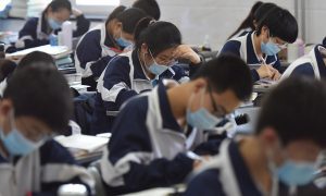 近日，中国一名16岁学生死亡，心理学家呼吁对高中生的心理健康给予更多关注