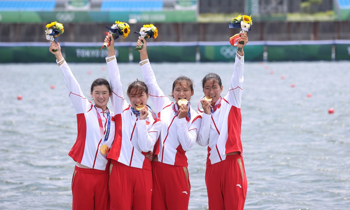 东京奥运会：中国女子四人双桨以世界最好成绩夺金
