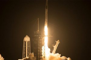 SpaceX 发射猎鹰9号火箭，搭载48颗星链卫星和两颗BlackSky地球观测卫星