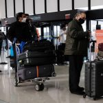 每日英语新闻：长江实业出售飞机租赁业务