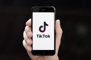 今年 TikTok 的广告份额将超过 Twitter 和 Snapchat