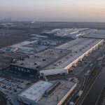 特斯拉的目标是到5月中旬实现上海工厂停产前的产量