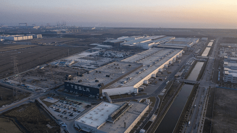 特斯拉的目标是到5月中旬实现上海工厂停产前的产量