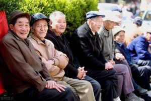 2021年中国人均预期寿命升至78.2岁