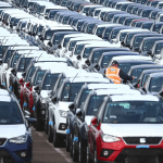 英国汽车产量下降五分之一，因零部件短缺而陷入困境