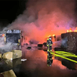 柏林特斯拉超级工厂发生火灾，批评者呼吁停产
