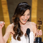 杨紫琼书写历史,成奥斯卡首位华裔“影后”
