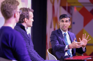 前英国首相苏纳克出任微软与Anthropic顾问，引发利益争议