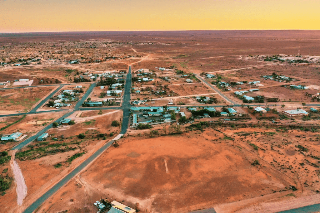 美澳签署30亿美元关键矿产与防务协议