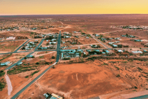 美澳签署30亿美元关键矿产与防务协议