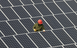 特斯拉计划在得州建造百亿美元太阳能工厂