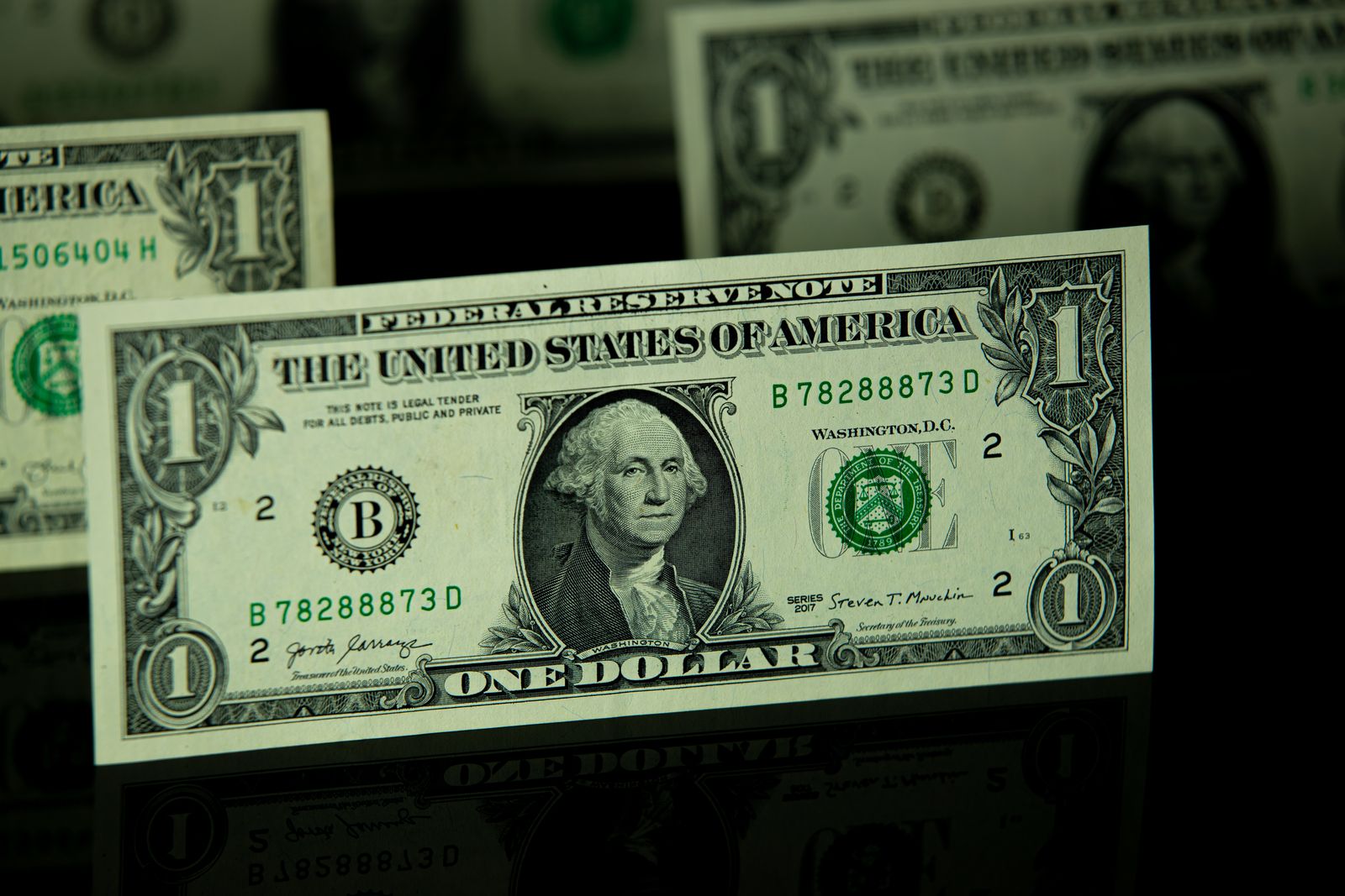 US one dollar bill showing Federal Reserve note